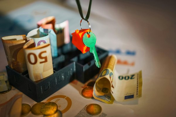 How is the UK's Tech Industry Adapting to New Regulations?